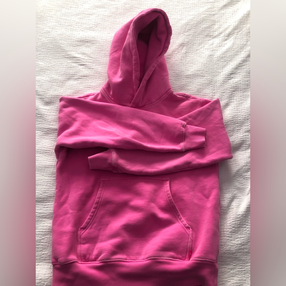 Neon pink TNA (aritzia) perfect hoodie size small